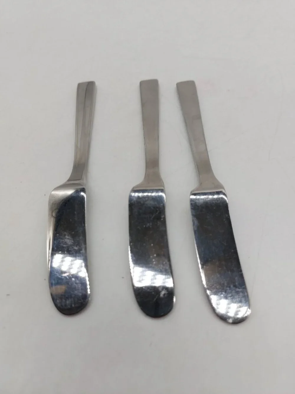 Merit Ginkgo Butter Knives Silver Tone Flatware Lot of 3 Made In Korea 5